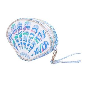 Lilly Pulitzer Makeup Bag.